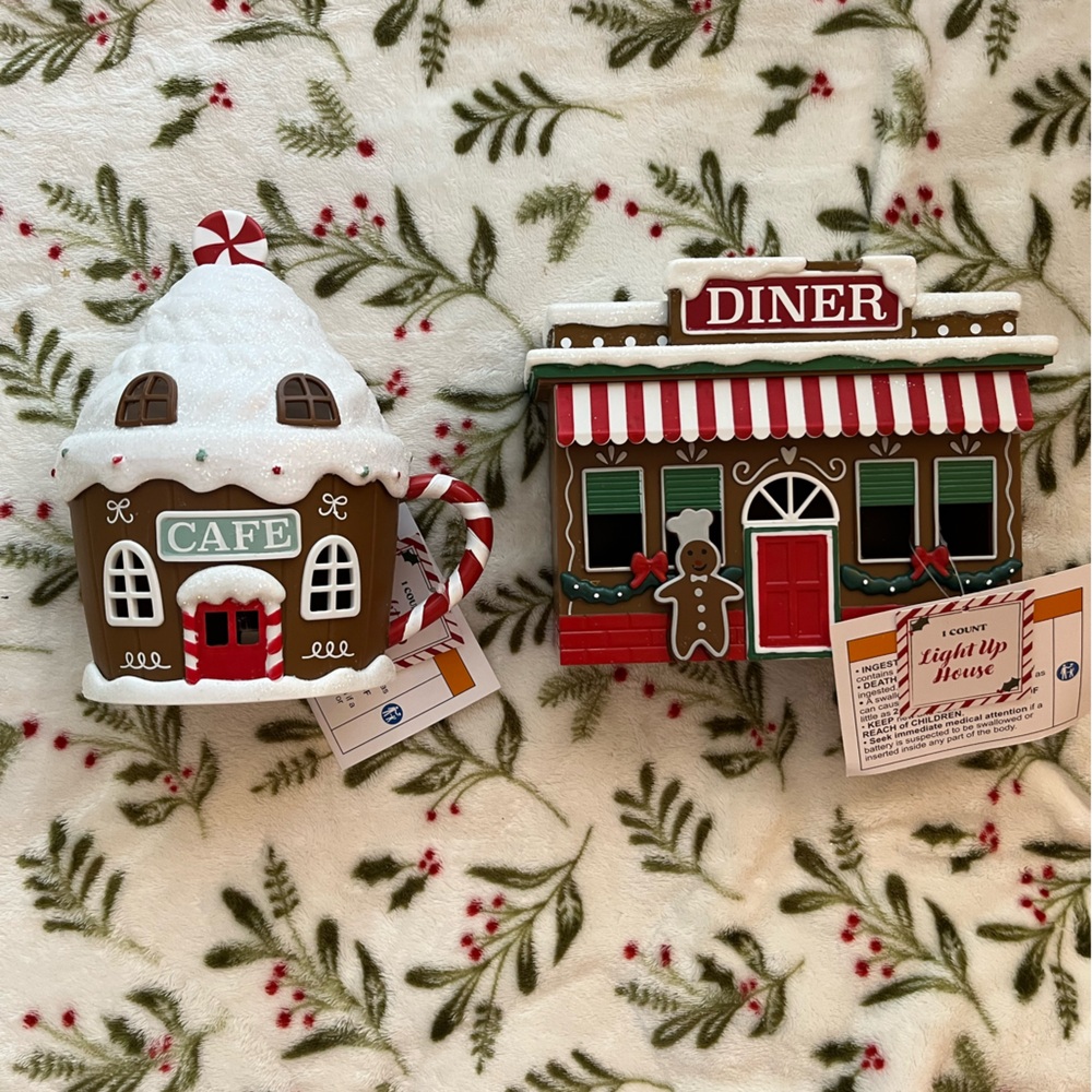 Target Bullseye Playground Christmas Village Cafe & Diner LED